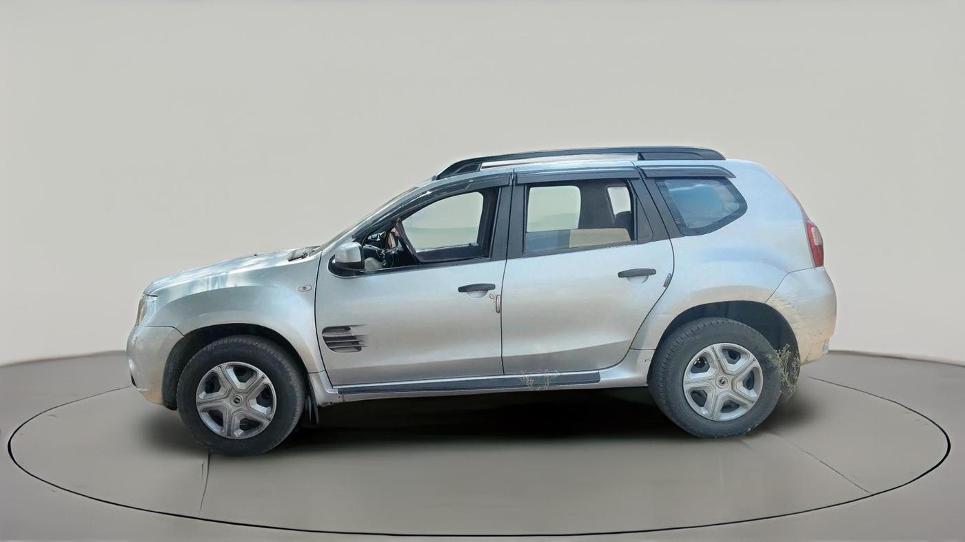 2014 Nissan Terrano XE (D), Diesel, Manual, 2,30,873 km, exterior