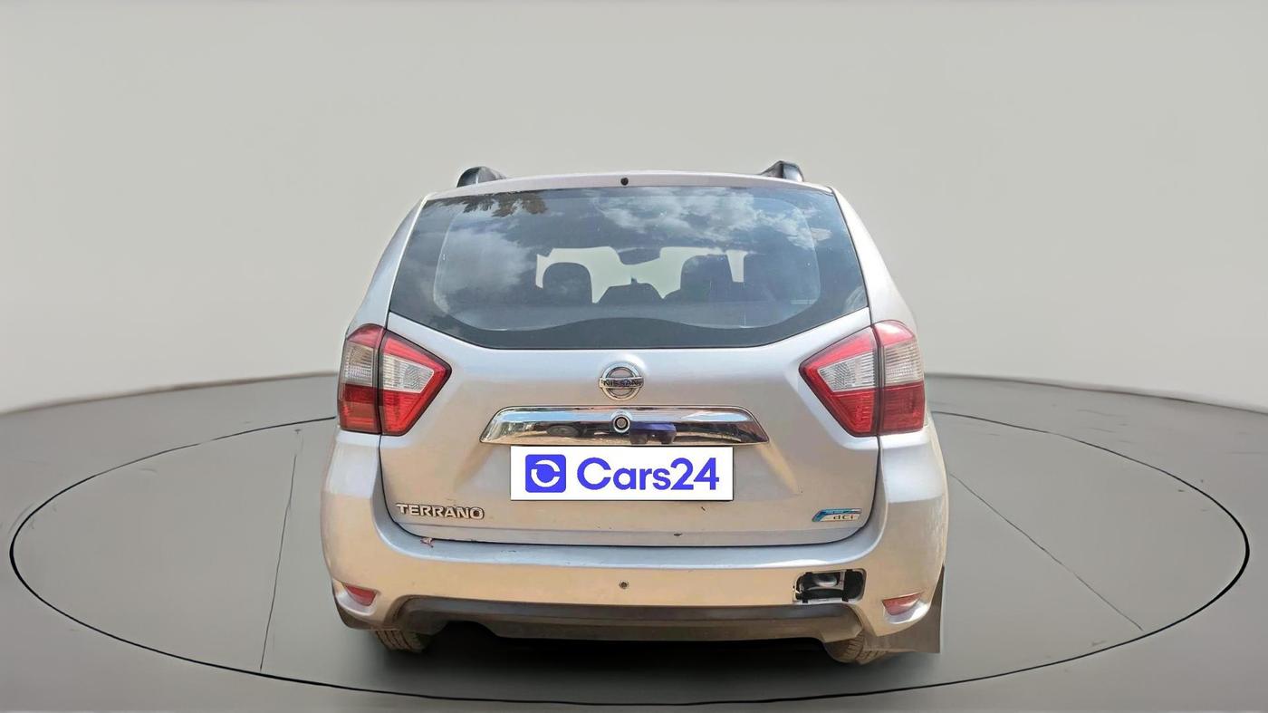 2014 Nissan Terrano XE (D), Diesel, Manual, 2,30,873 km, exterior