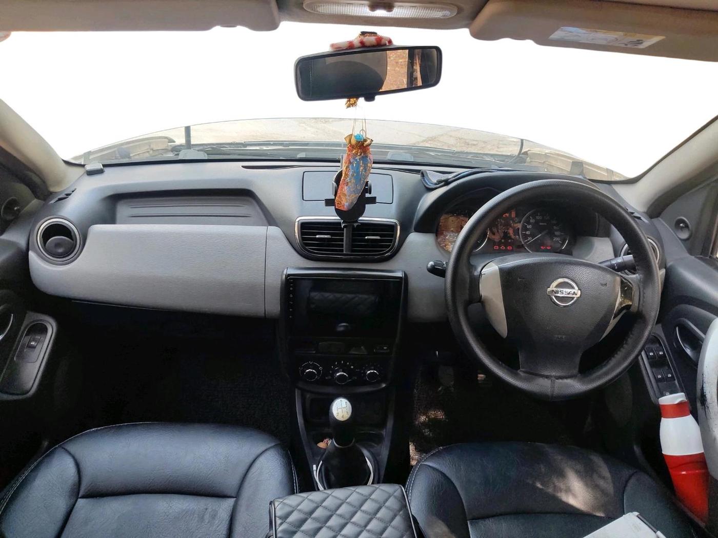 2014 Nissan Terrano XE (D), Diesel, Manual, 2,30,873 km, interior