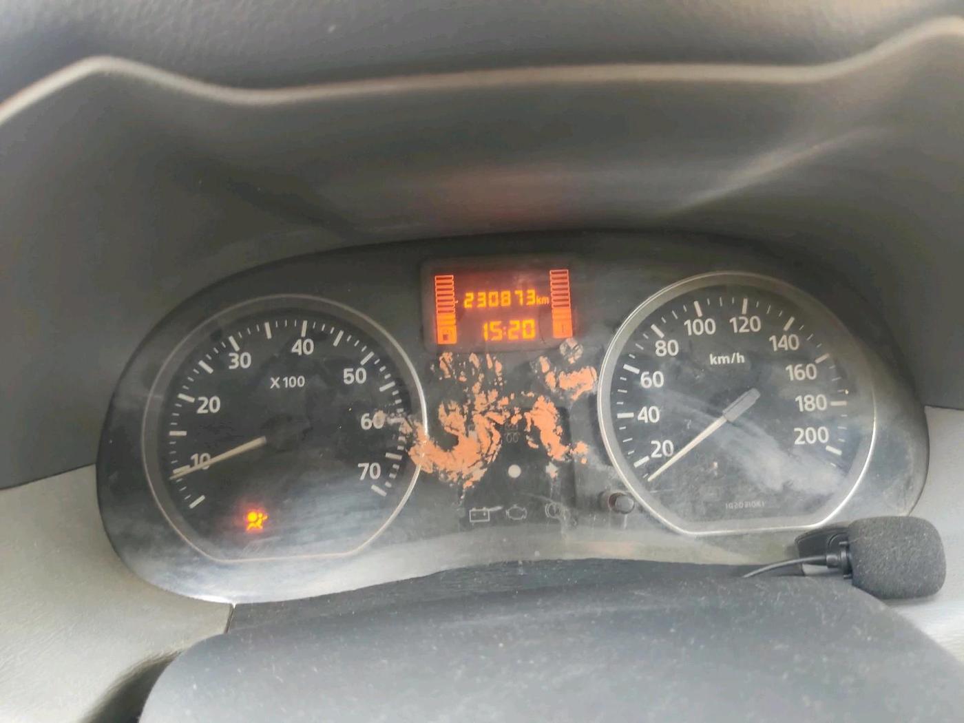 2014 Nissan Terrano XE (D), Diesel, Manual, 2,30,873 km, interior
