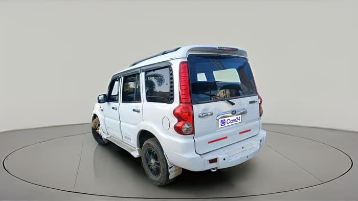 2011 Mahindra Scorpio VLX 2WD AIRBAG BS-III, Diesel, Manual, 1,49,052 km, exterior
