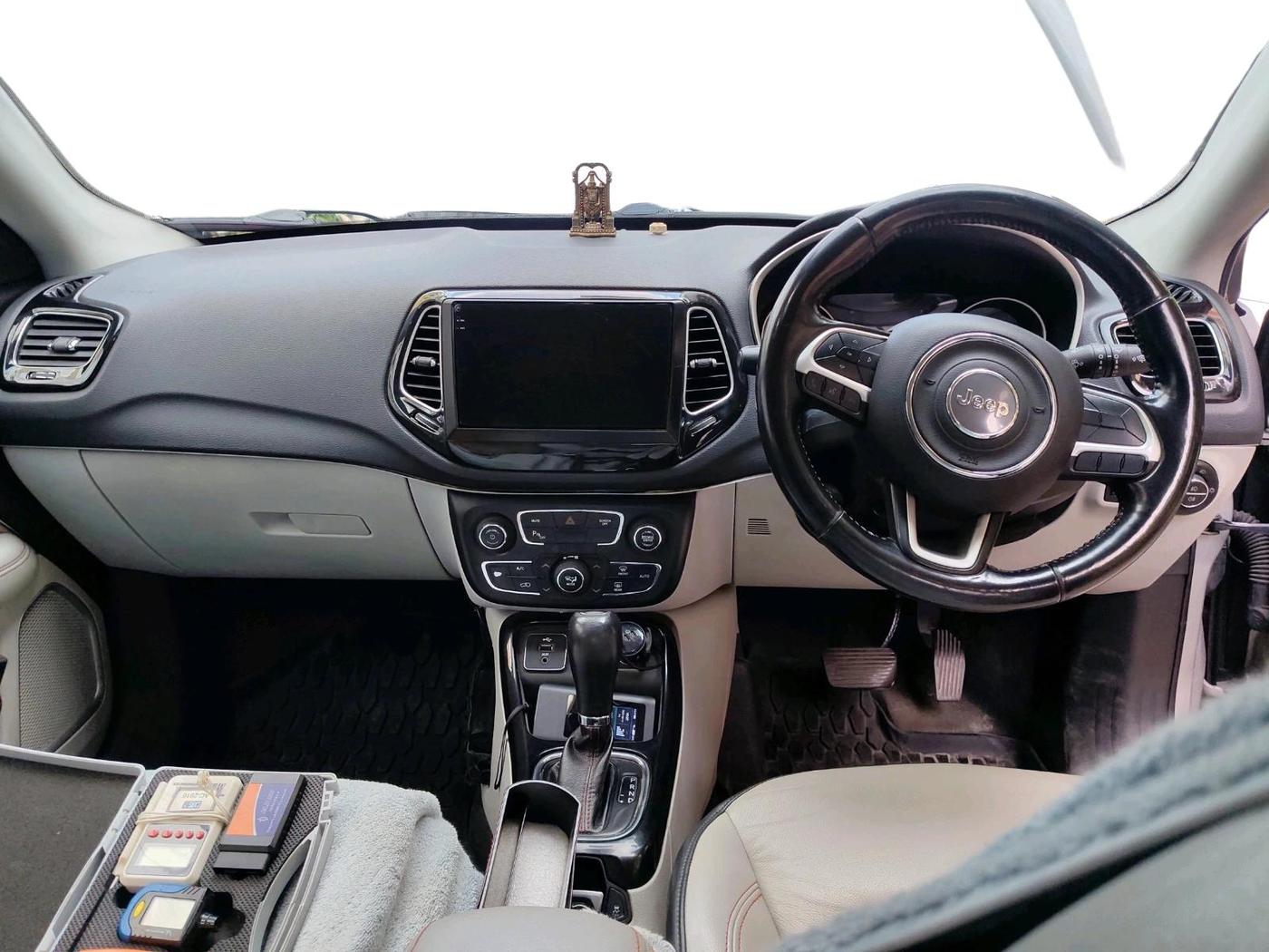 2017 Jeep Compass LIMITED 1.4 PETROL AT, Petrol, Automatic, 1,03,419 km, interior