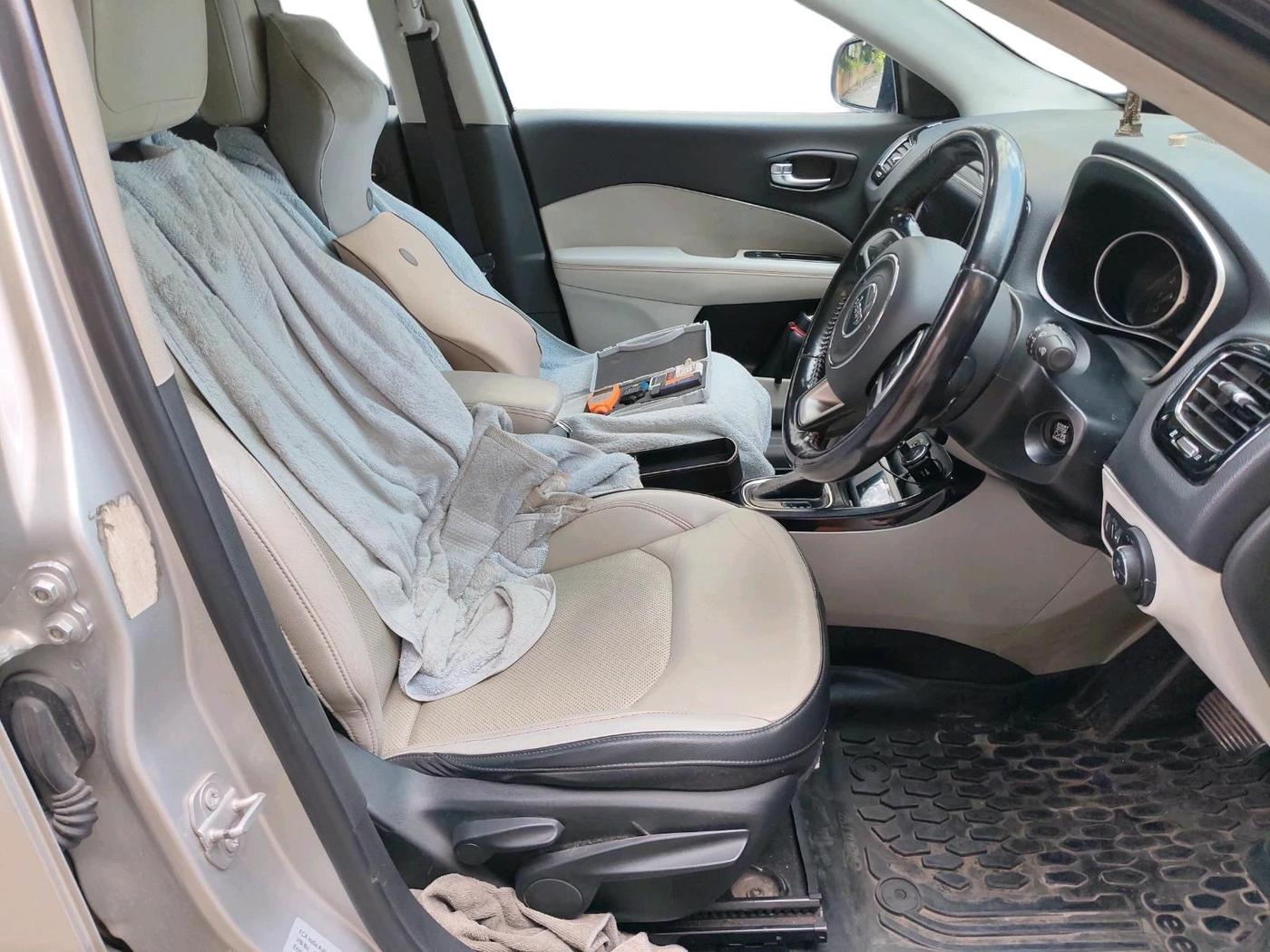 2017 Jeep Compass LIMITED 1.4 PETROL AT, Petrol, Automatic, 1,03,419 km, interior