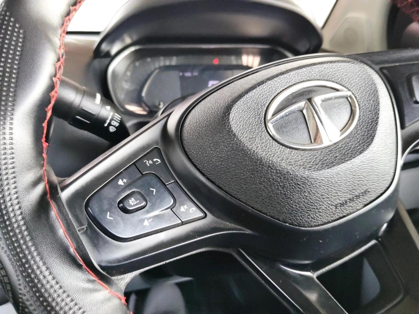 2023 Tata Tiago XT (O) PETROL, Petrol, Manual, 18,023 km, interior