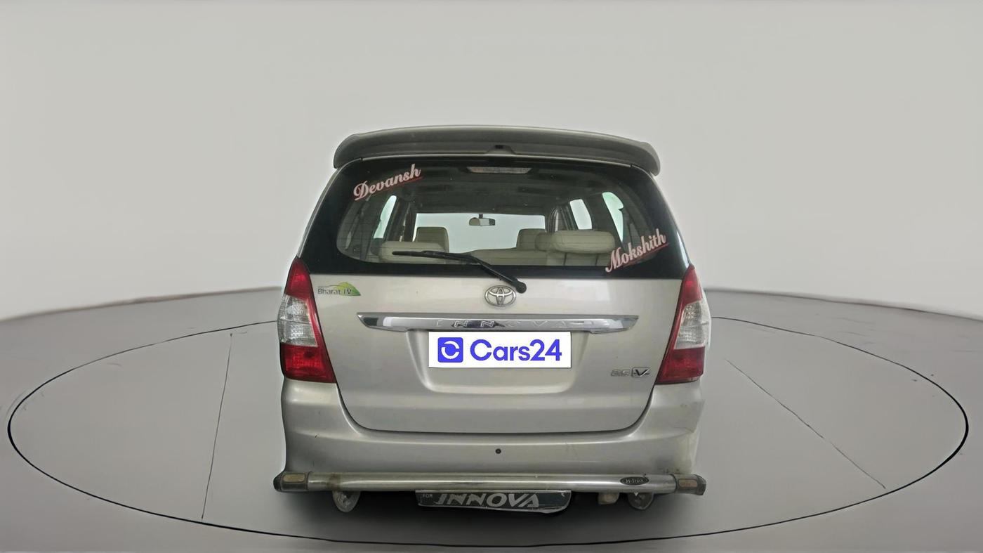 2012 Toyota Innova 2.5 VX 7 STR, Diesel, Manual, 1,57,094 km, exterior