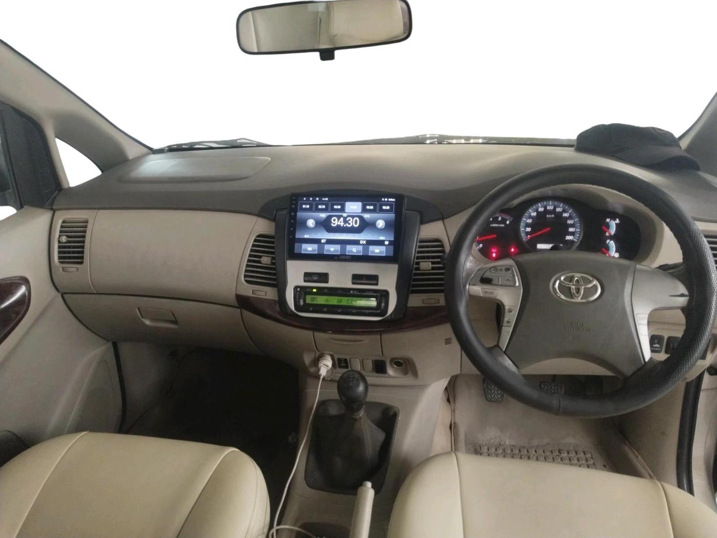 2012 Toyota Innova 2.5 VX 7 STR, Diesel, Manual, 1,57,094 km, interior