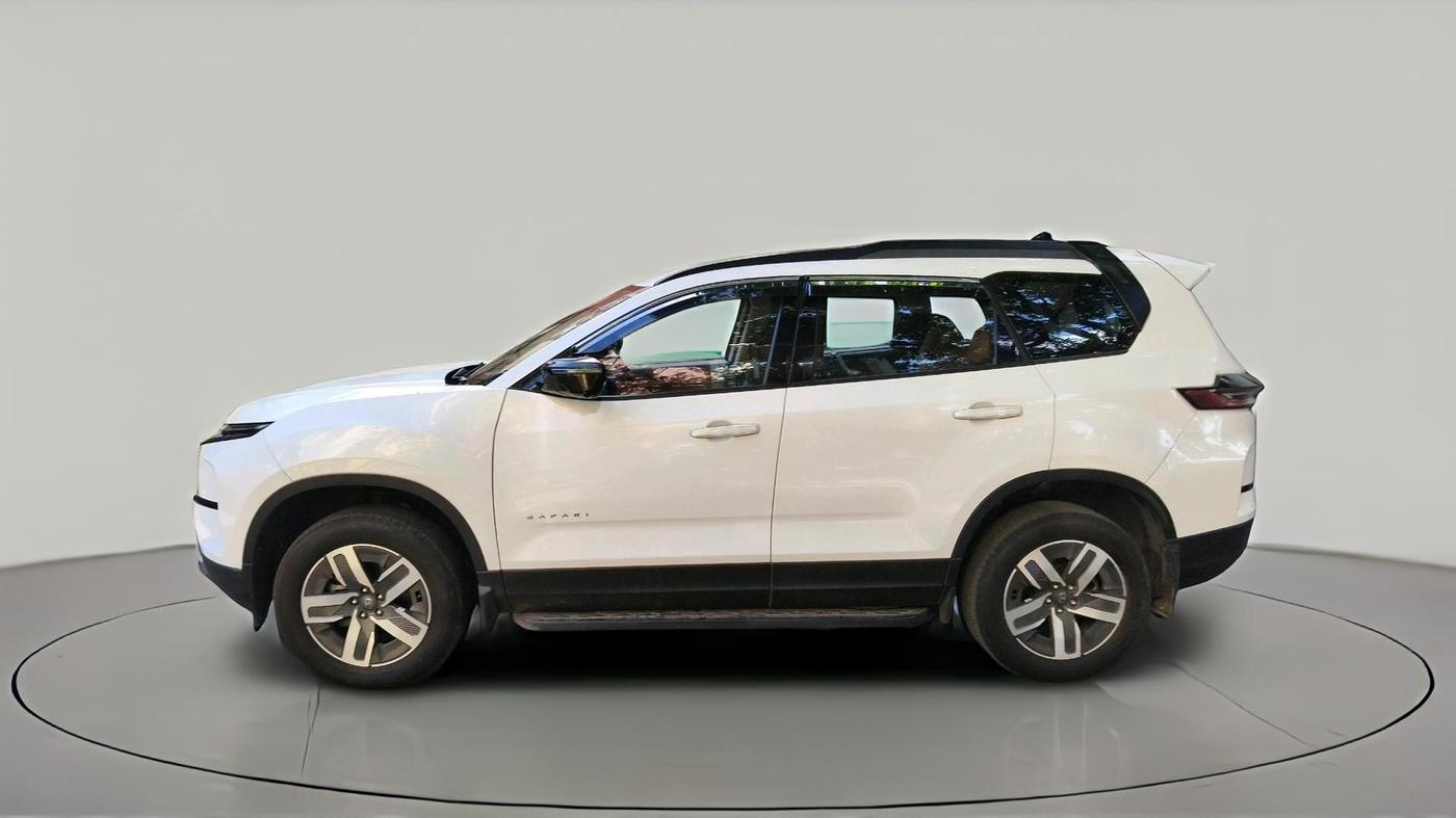 2025 Tata Safari ADVENTURE PLUS, Diesel, Manual, 14,098 km, exterior
