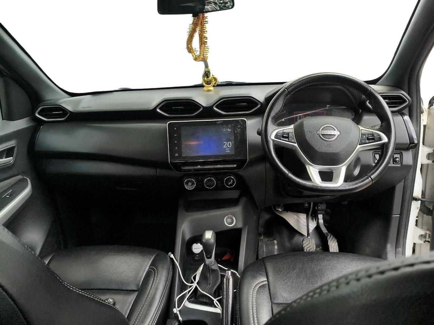 2022 Nissan MAGNITE XV PREMIUM TURBO CVT, Petrol, Automatic, 32,250 km, interior