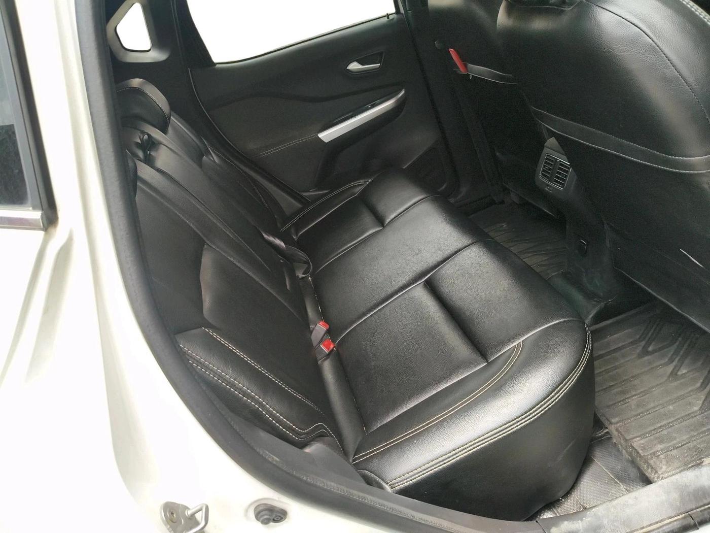 2022 Nissan MAGNITE XV PREMIUM TURBO CVT, Petrol, Automatic, 32,250 km, interior