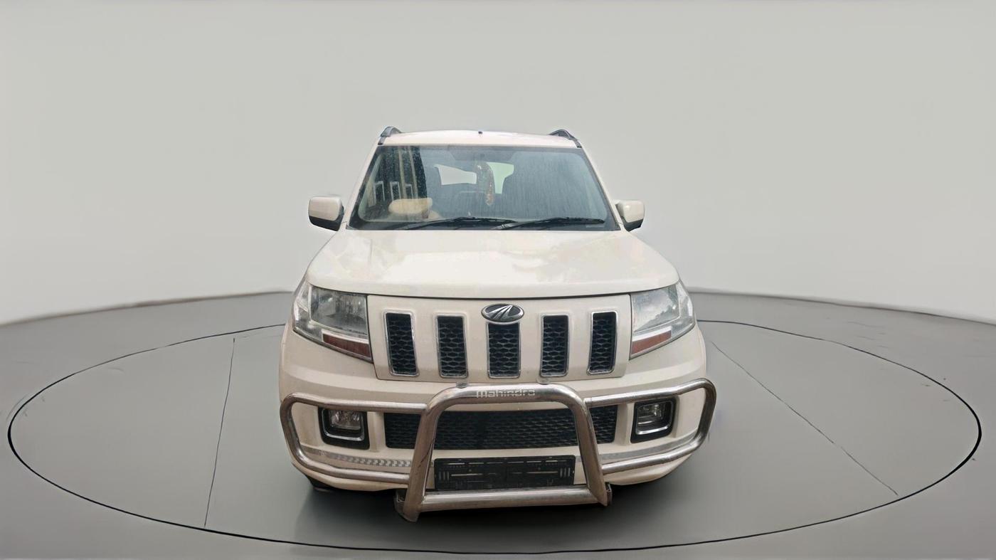 2017 Mahindra TUV300 T8, Diesel, Manual, 1,38,707 km, exterior