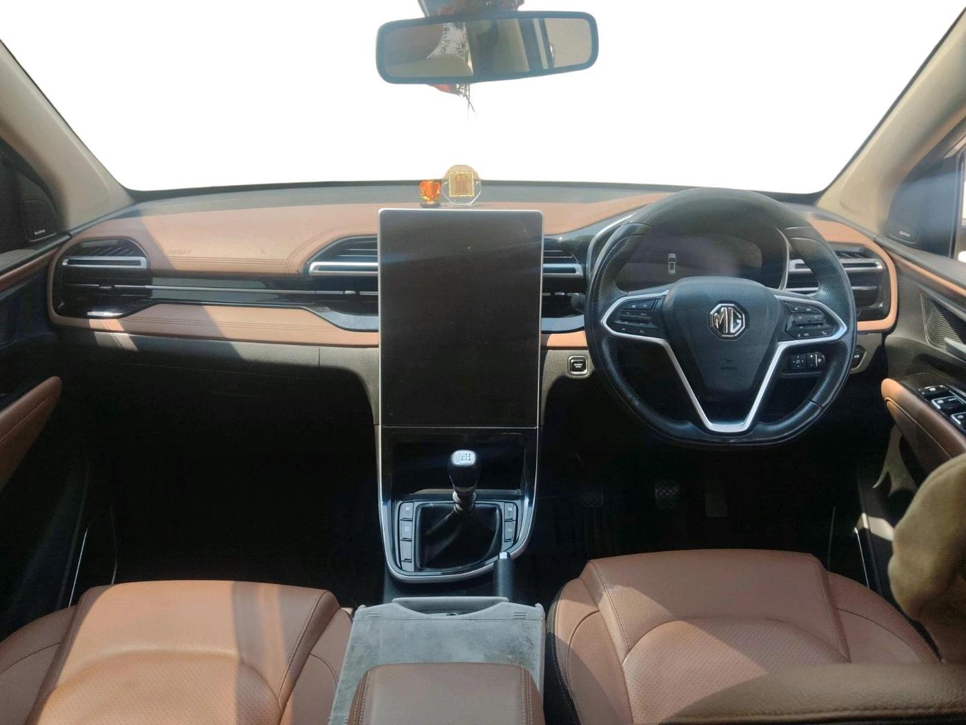 2023 MG HECTOR PLUS SHARP PRO 2.0 TURBO DIESEL 7 STR, Diesel, Manual, 79,664 km, interior
