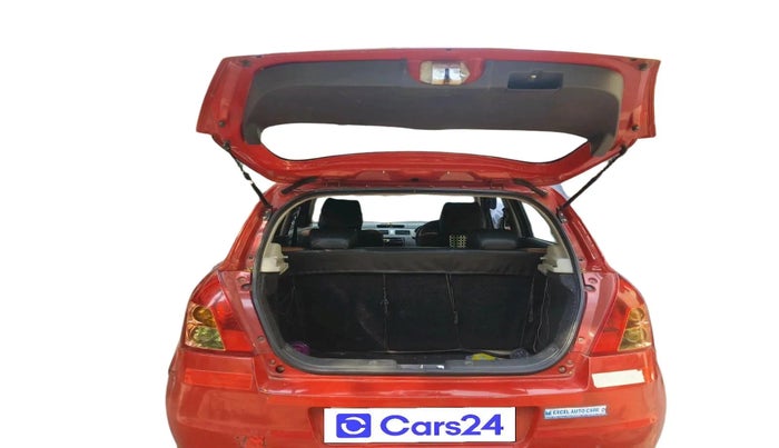 2009 Maruti Swift VXI 1.3, Petrol, Manual, 1,01,692 km, exterior