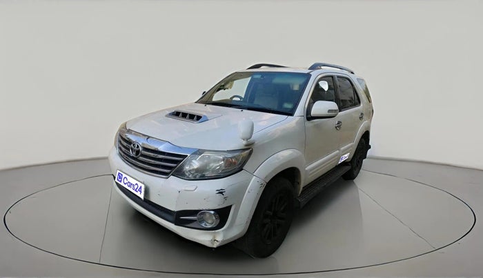 2015 Toyota Fortuner 3.0 4X2 MT, Diesel, Manual, 2,66,919 km, exterior