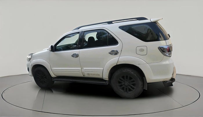 2015 Toyota Fortuner 3.0 4X2 MT, Diesel, Manual, 2,66,919 km, exterior