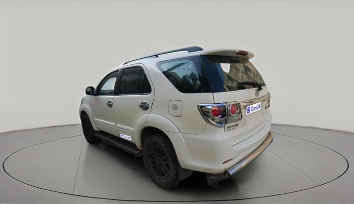 2015 Toyota Fortuner 3.0 4X2 MT, Diesel, Manual, 2,66,919 km, exterior