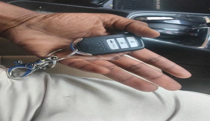 2022 Honda Amaze 1.2L I-VTEC VX CVT, Petrol, Automatic, 16,361 km, interior