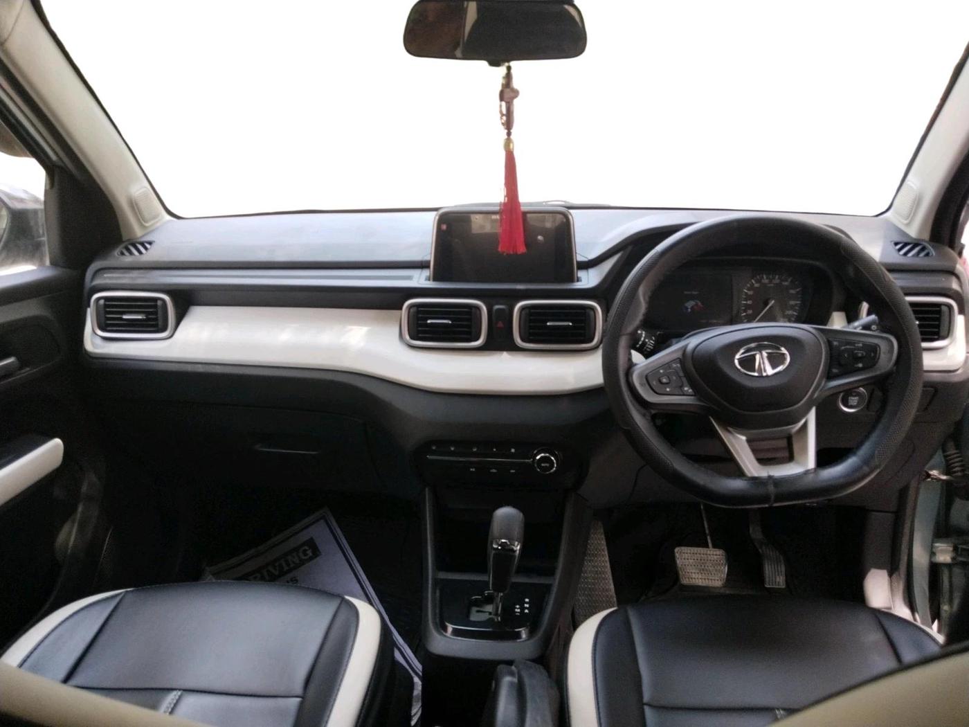 2022 Tata PUNCH CREATIVE  AMT, Petrol, Automatic, 21,289 km, interior