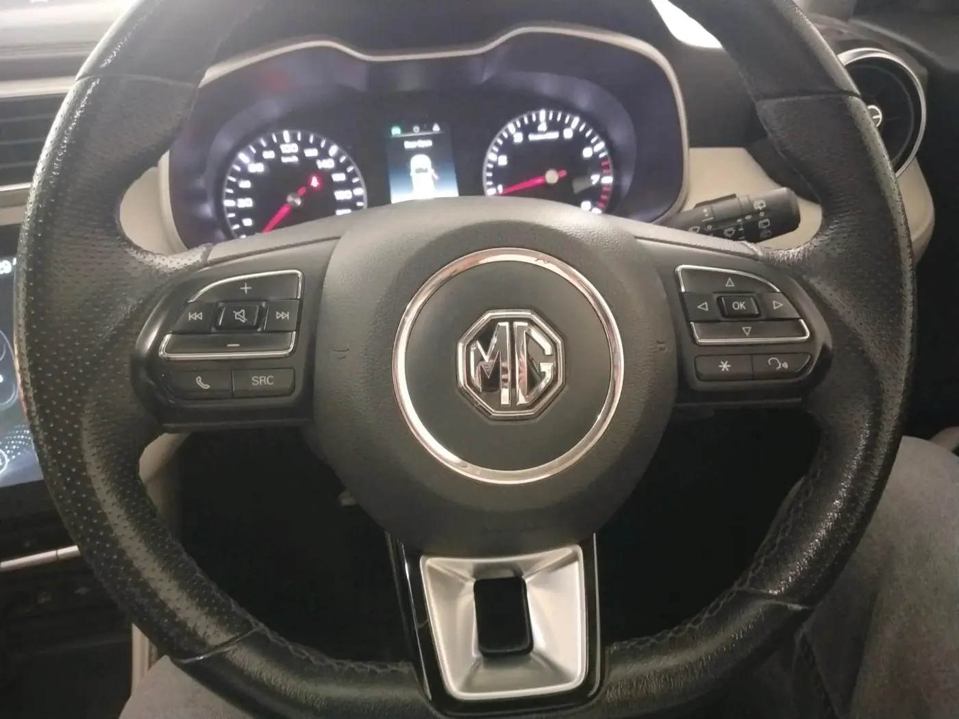 2021 MG ASTOR SUPER 1.5 CVT, Petrol, Automatic, 36,826 km, interior