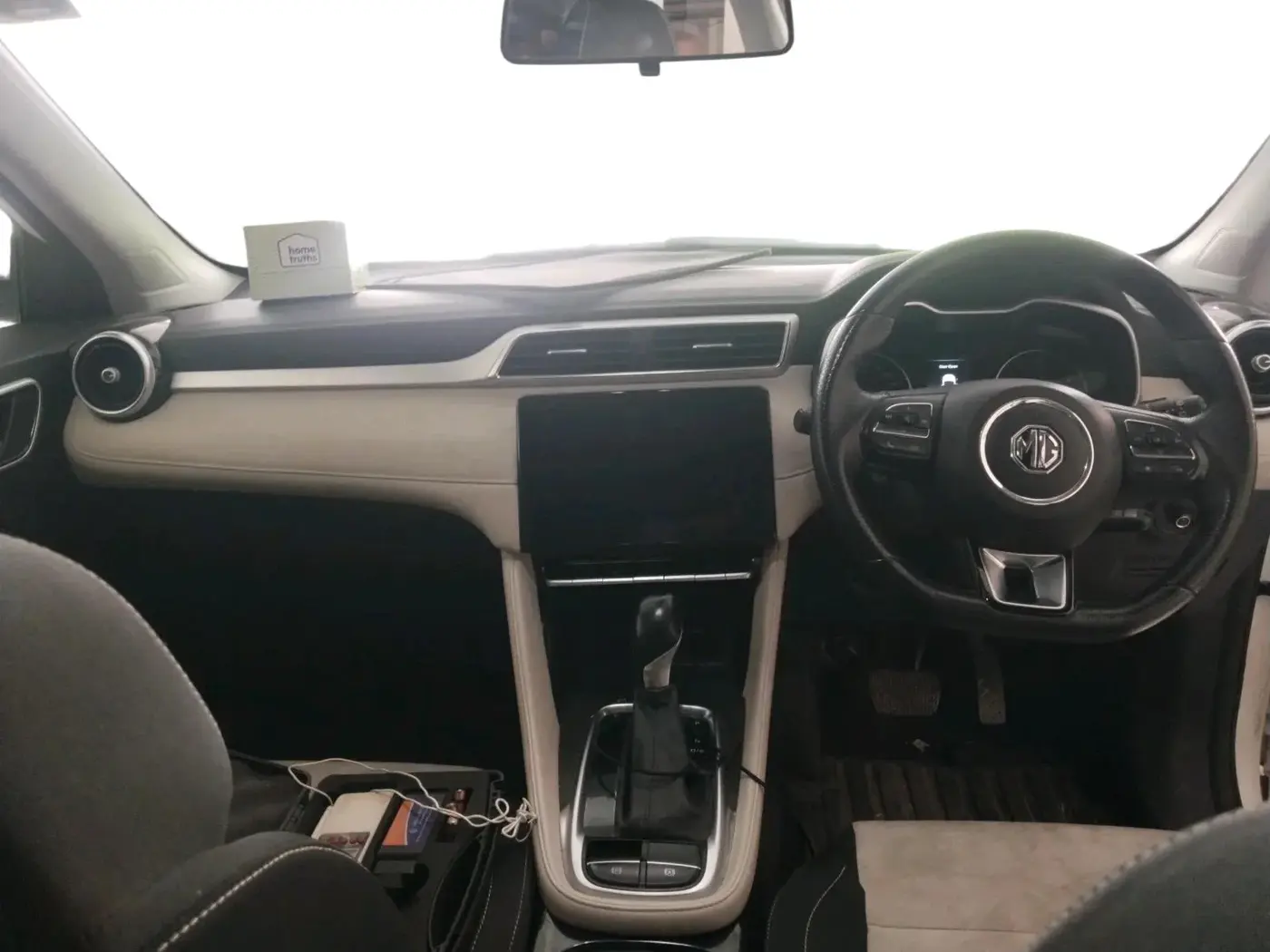 2021 MG ASTOR SUPER 1.5 CVT, Petrol, Automatic, 36,826 km, interior