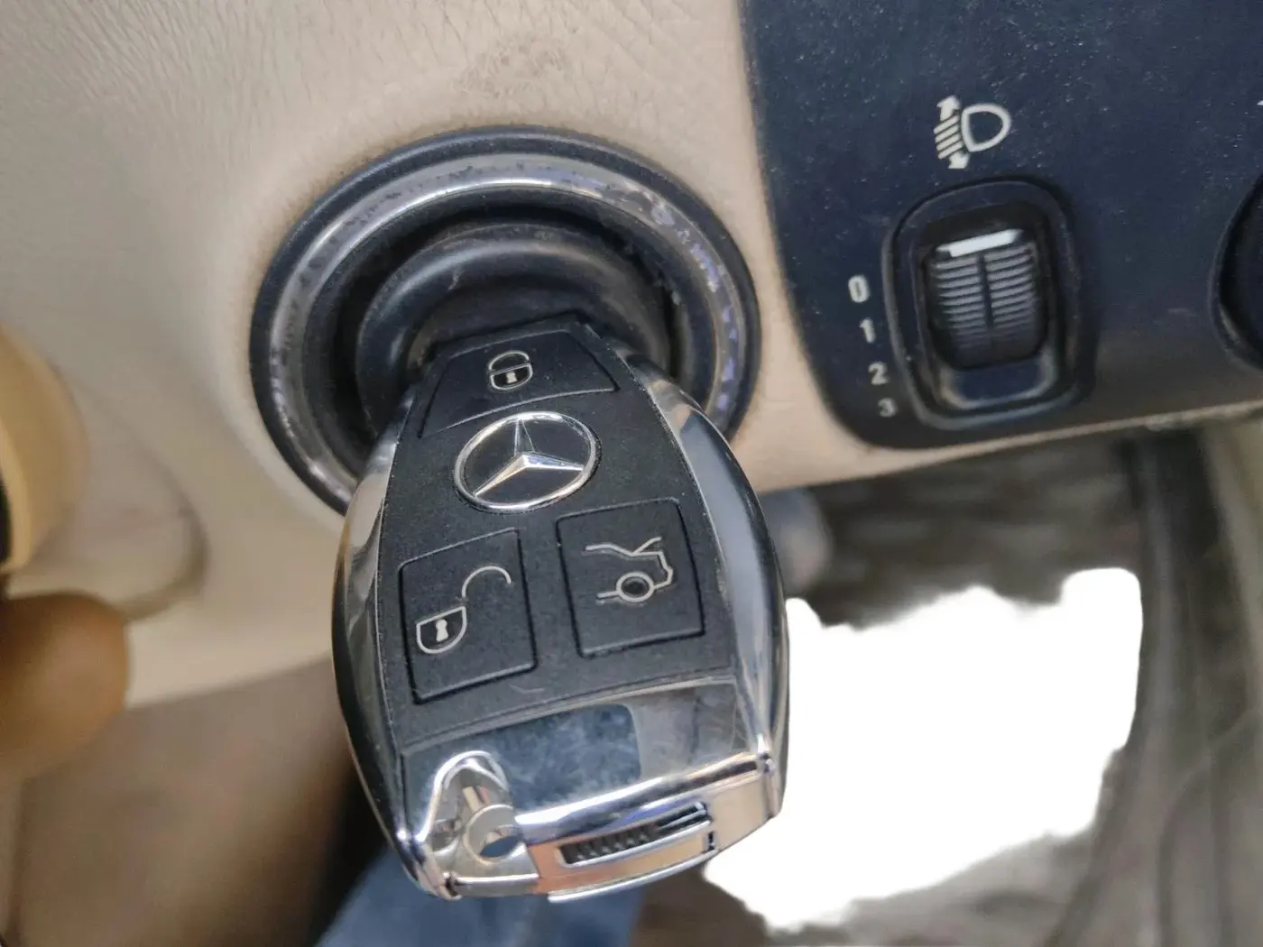 2007 Mercedes Benz C Class 200K AT, Petrol, Automatic, 69,072 km, interior