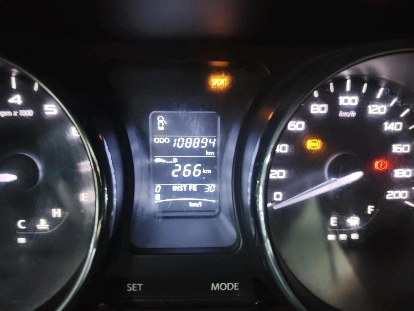 2018 Tata NEXON XZ PLUS DIESEL, Diesel, Manual, 1,08,894 km, interior