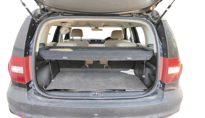 2012 Skoda Yeti AMBITION 2.0 TDI CR 4X2, Diesel, Manual, 1,78,699 km, exterior