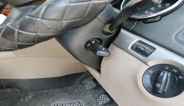 2012 Skoda Yeti AMBITION 2.0 TDI CR 4X2, Diesel, Manual, 1,78,699 km, interior