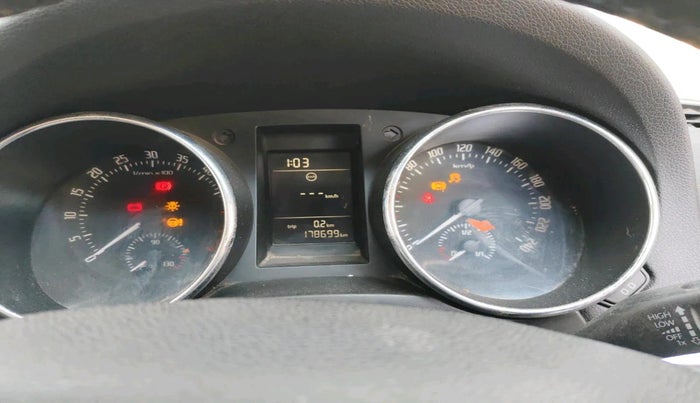 2012 Skoda Yeti AMBITION 2.0 TDI CR 4X2, Diesel, Manual, 1,78,699 km, interior