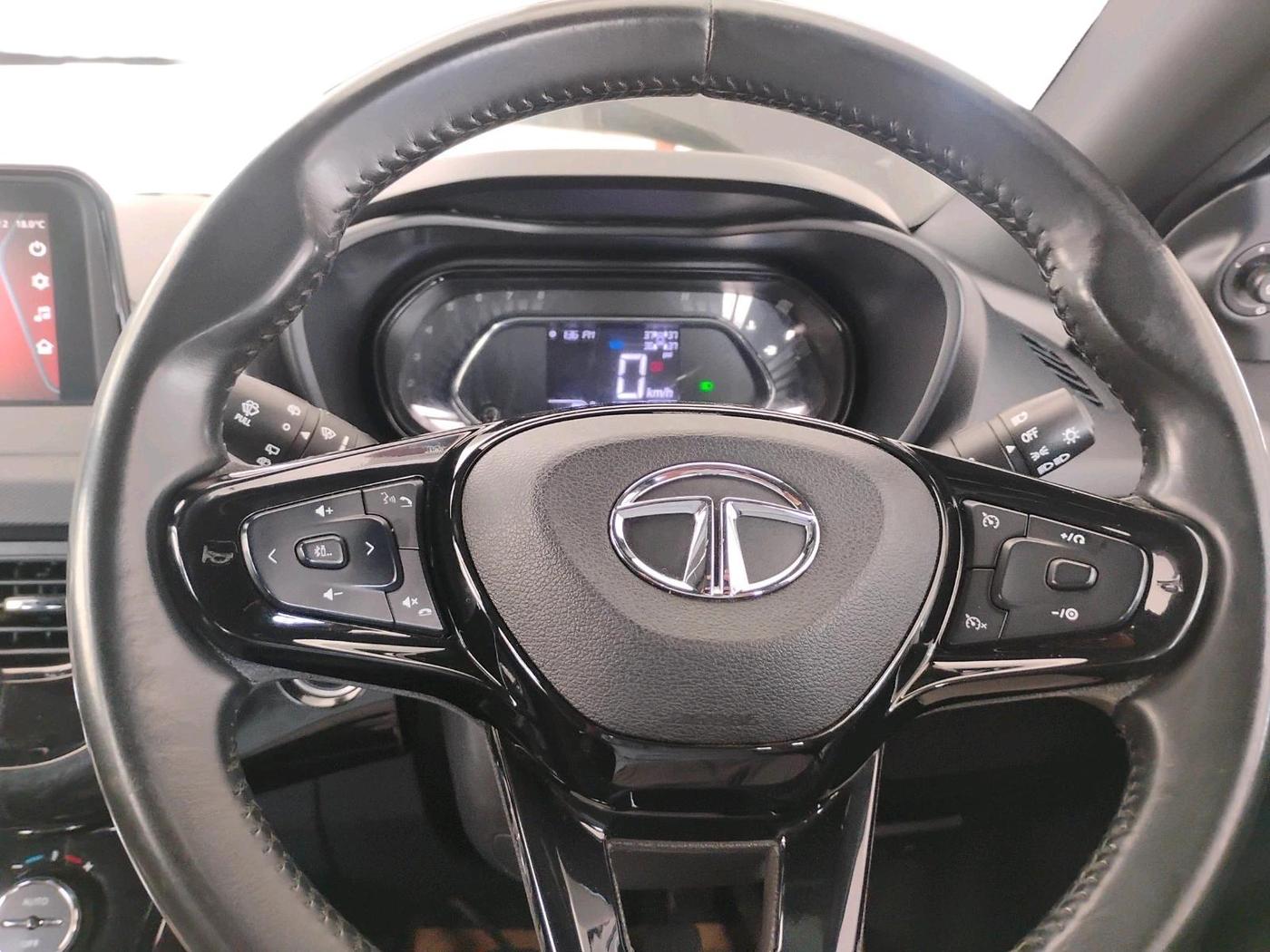 2023 Tata NEXON XZ PLUS SUNROOF DARK DIESEL, Diesel, Manual, 78,384 km, interior
