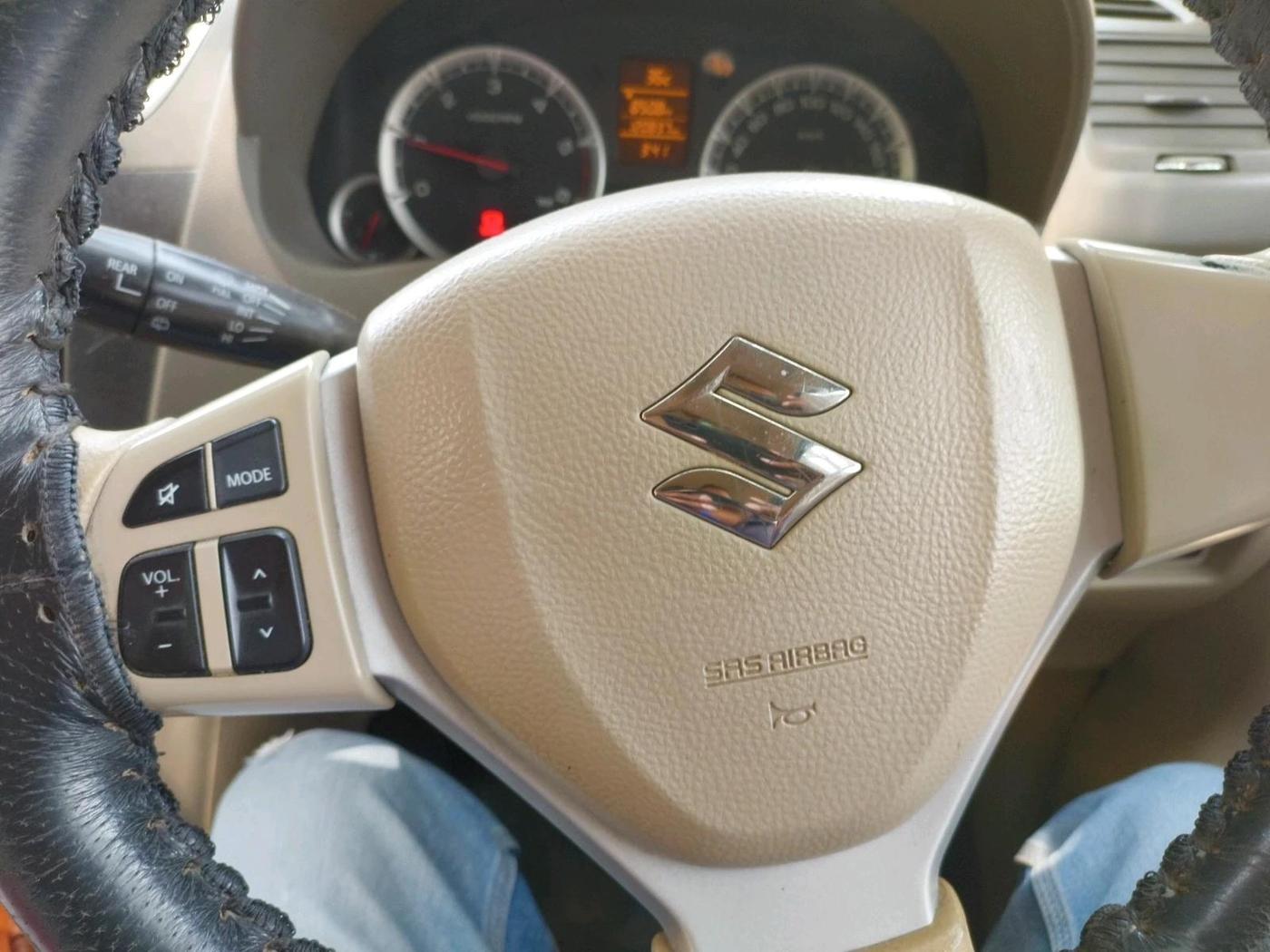 2014 Maruti Ertiga ZDI, Diesel, Manual, 1,20,837 km, interior