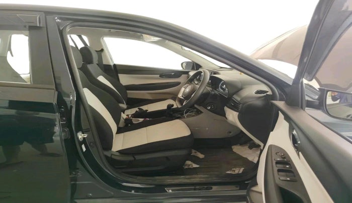 2025 Hyundai NEW I20 MAGNA 1.2 MT, Petrol, Manual, 4,146 km, interior