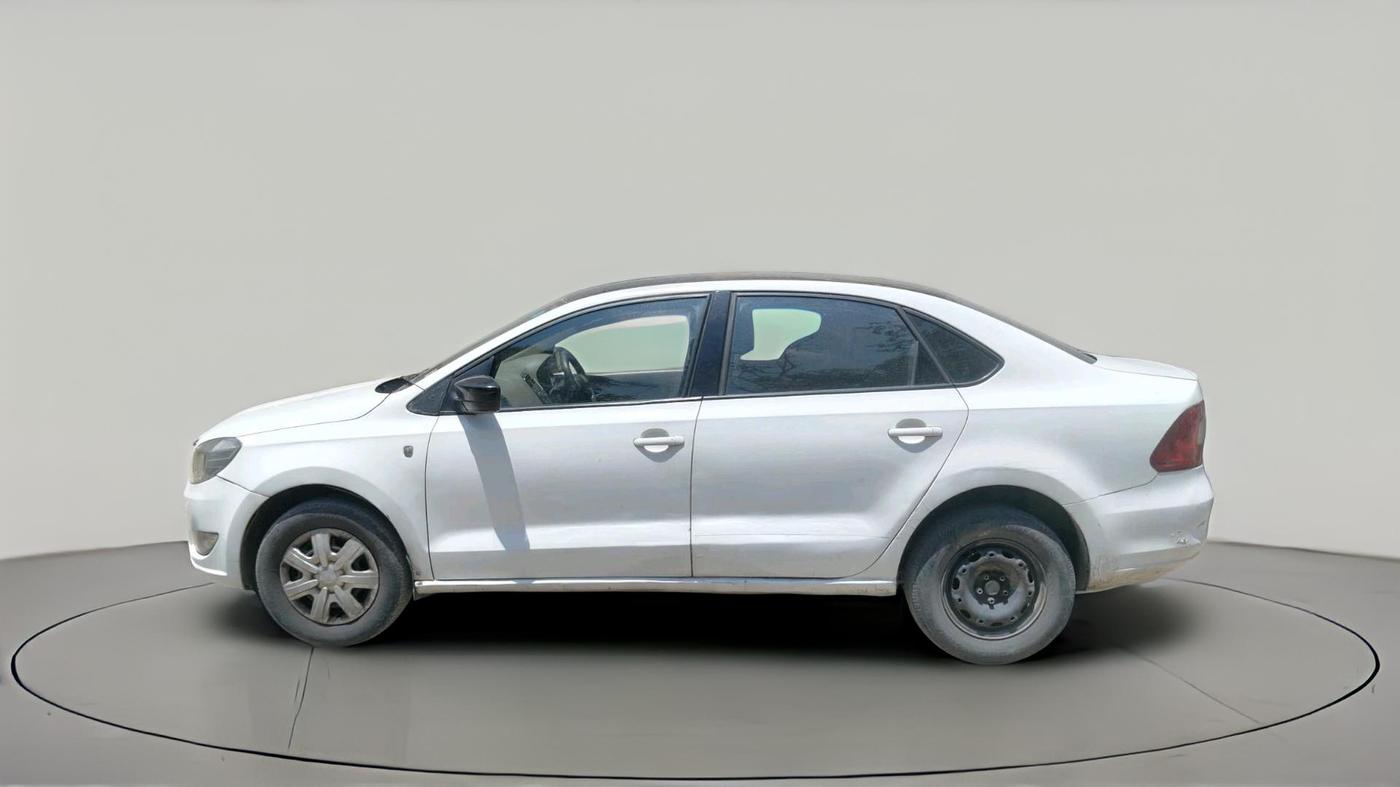 2012 Skoda Rapid AMBITION 1.6 TDI CR MT, Diesel, Manual, 1,50,384 km, exterior