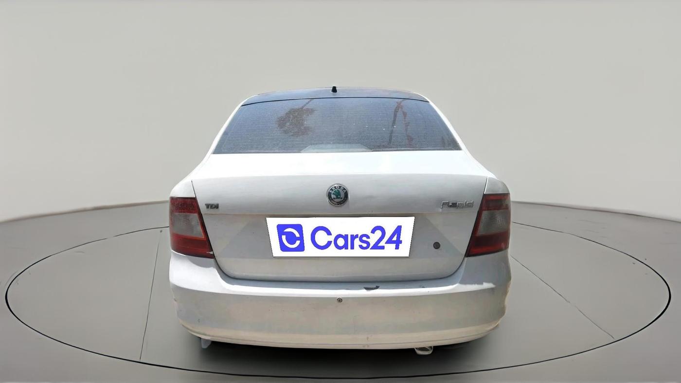 2012 Skoda Rapid AMBITION 1.6 TDI CR MT, Diesel, Manual, 1,50,384 km, exterior