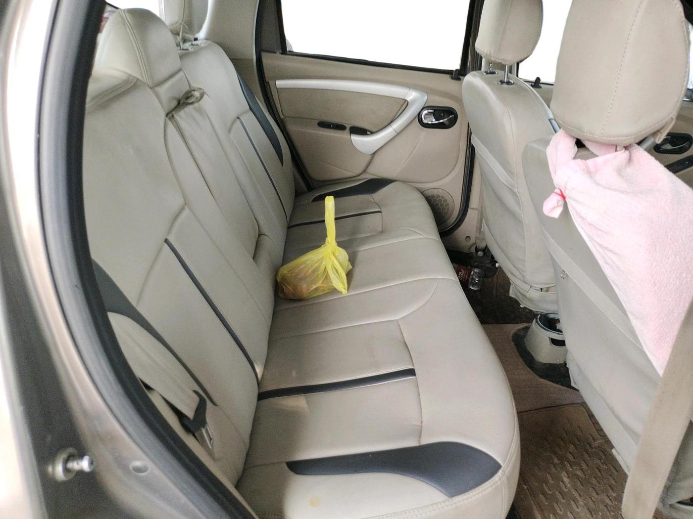 2014 Nissan Terrano XL (D), Diesel, Manual, 1,03,564 km, interior
