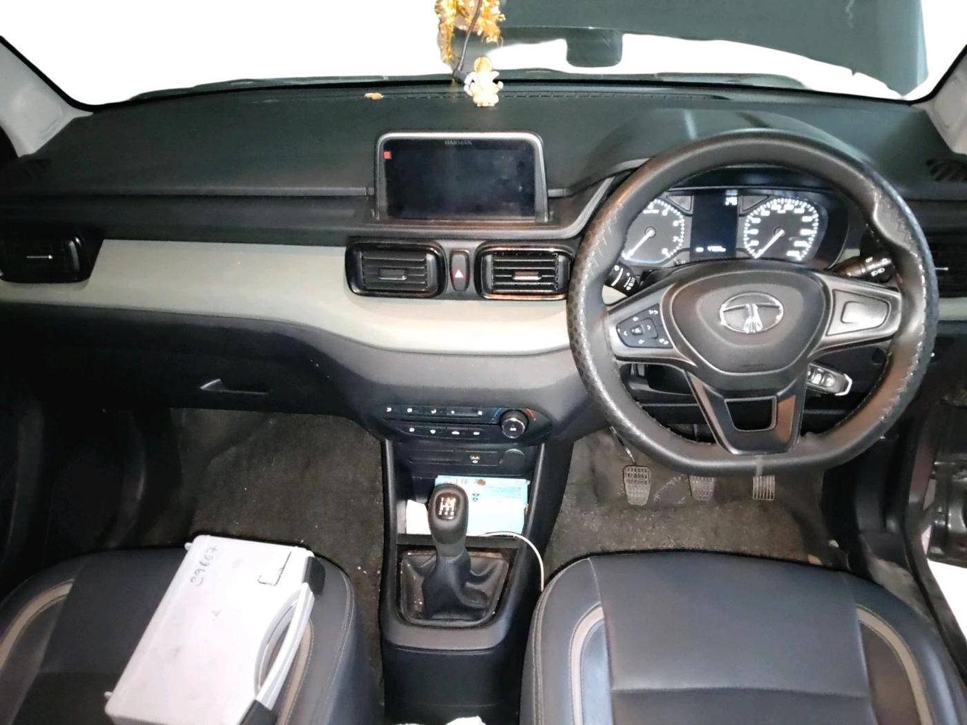 2022 Tata PUNCH ADVENTURE MT, Petrol, Manual, 47,933 km, interior