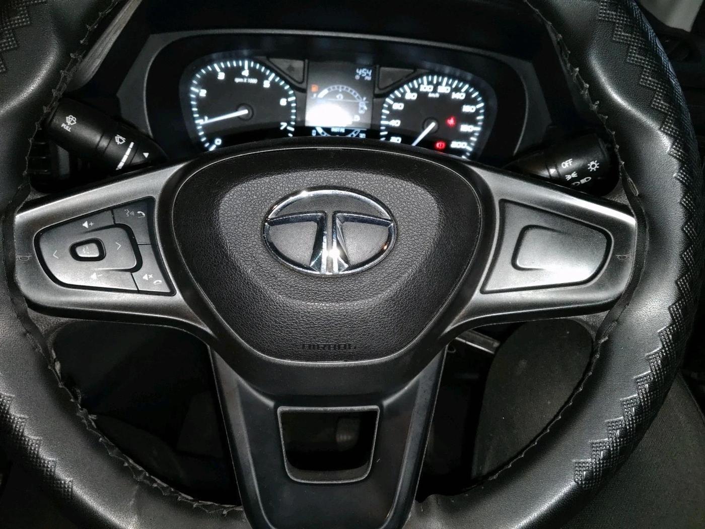 2022 Tata PUNCH ADVENTURE MT, Petrol, Manual, 47,933 km, interior
