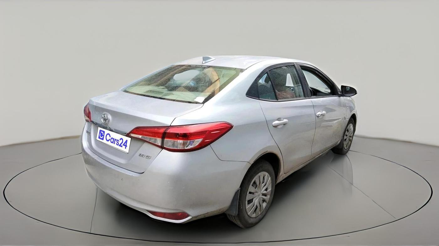 2018 Toyota YARIS G CVT, Petrol, Automatic, 1,67,260 km, exterior
