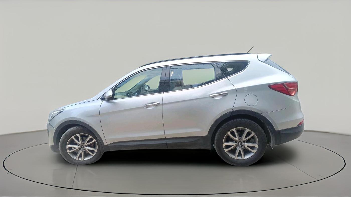 2014 Hyundai Santa Fe 4 WD AT, Diesel, Automatic, 1,35,151 km, exterior