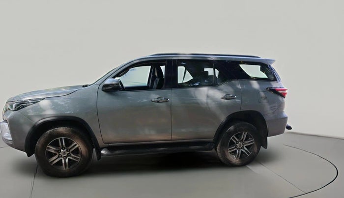 2021 Toyota Fortuner 4X2 MT 2.8 DIESEL, Diesel, Manual, 1,86,756 km, exterior