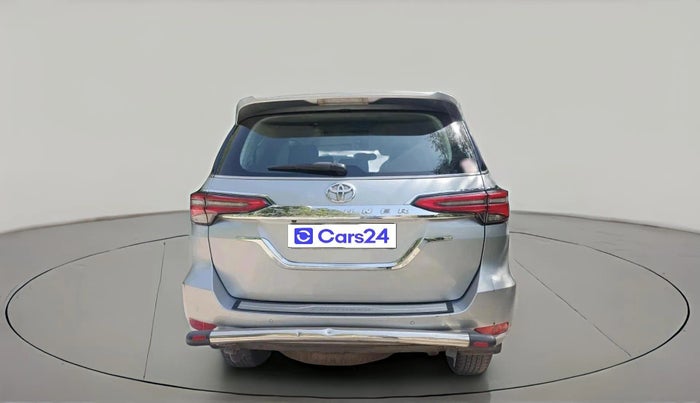 2021 Toyota Fortuner 4X2 MT 2.8 DIESEL, Diesel, Manual, 1,86,756 km, exterior