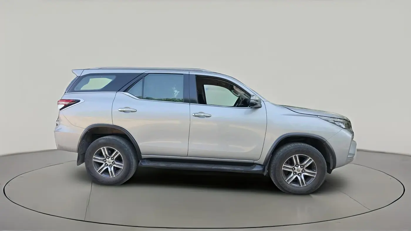 2021 Toyota Fortuner 4X2 MT 2.8 DIESEL, Diesel, Manual, 1,86,756 km, exterior