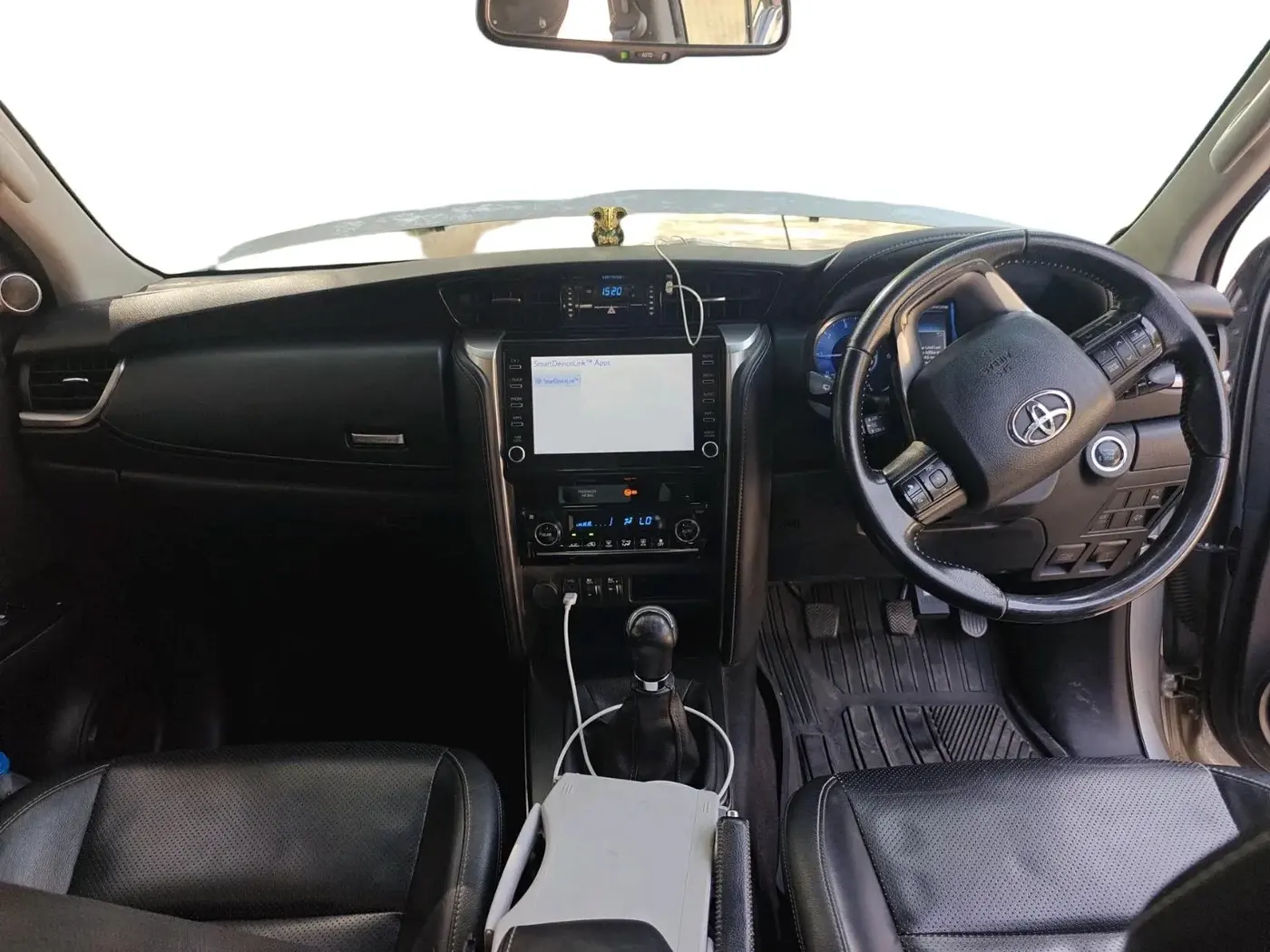 2021 Toyota Fortuner 4X2 MT 2.8 DIESEL, Diesel, Manual, 1,86,756 km, interior