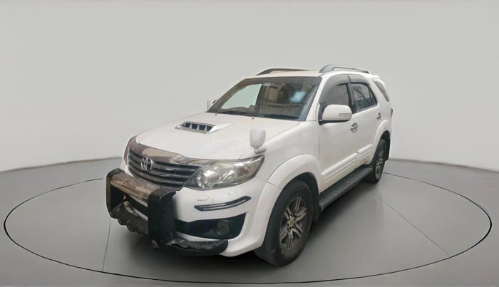 2014 Toyota Fortuner 3.0 4X2 MT, Diesel, Manual, 1,96,824 km, exterior