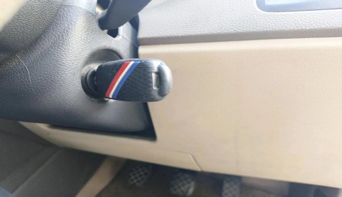 2012 Skoda Rapid AMBITION 1.6 TDI CR MT, Diesel, Manual, 1,93,425 km, interior