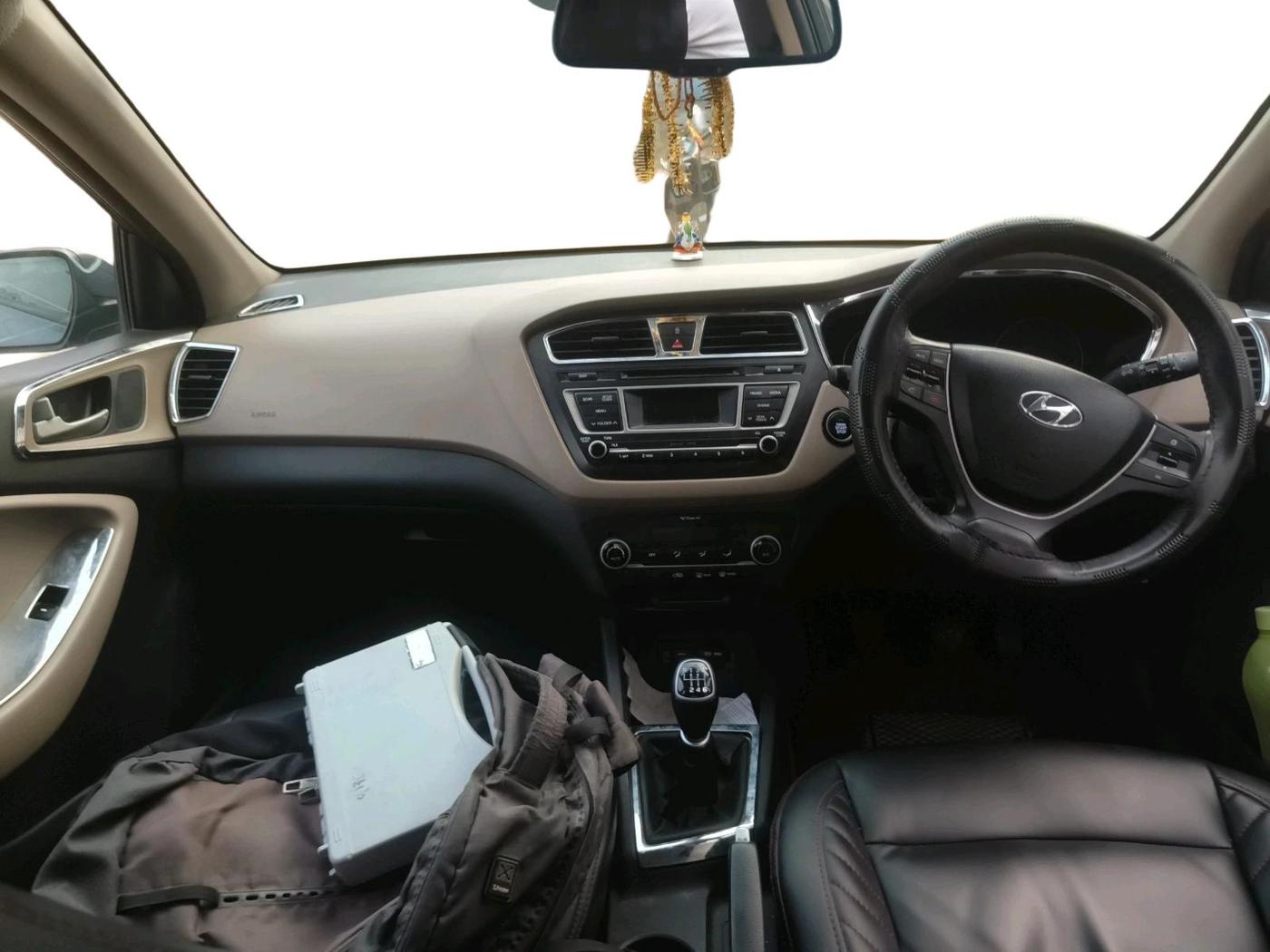 2015 Hyundai Elite i20 ASTA 1.4 CRDI, Diesel, Manual, 1,04,694 km, interior