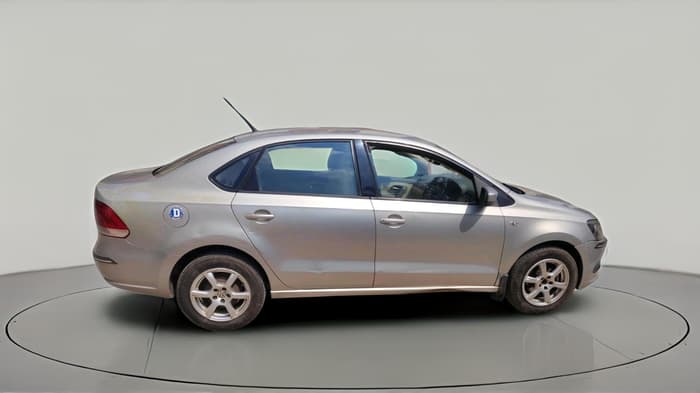2012 Volkswagen Vento HIGHLINE DIESEL 1.6, Diesel, Manual, 2,70,371 km, exterior