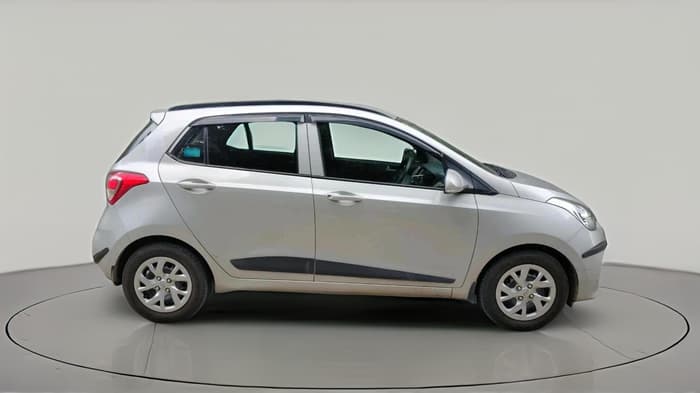2017 Hyundai Grand i10 SPORTZ (O) 1.2 KAPPA VTVT, Petrol, Manual, 37,409 km, exterior