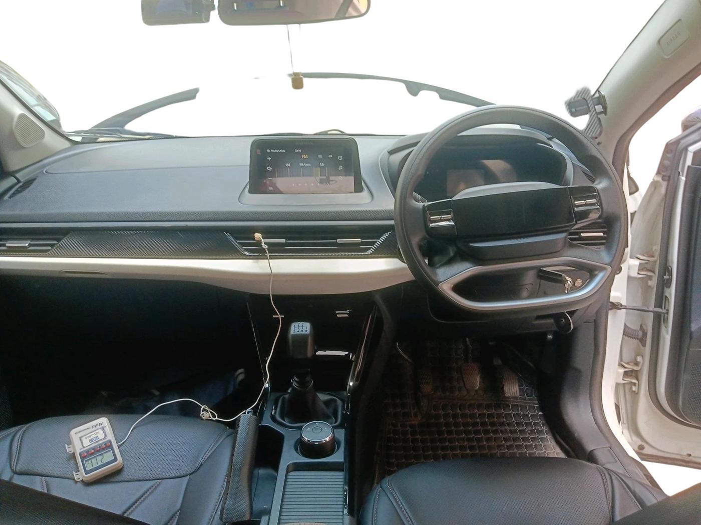 2025 Tata Curvv Pure Plus 1.2 Petrol 6MT, Petrol, Manual, 36,956 km, interior