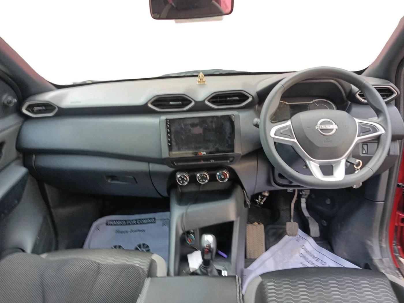 2024 Nissan MAGNITE Visia B4D 1.0 Petrol AMT, Petrol, Automatic, 16,925 km, interior