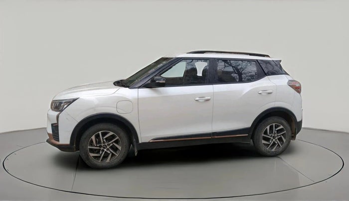 2023 Mahindra XUV400 EL 7.2 KW, Electric, Automatic, 1,09,521 km, exterior